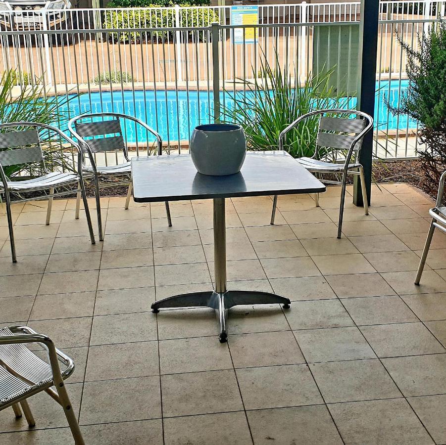 Cobar Central Motor Inn 外观 照片